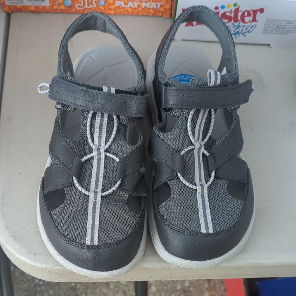 Columbia Kids Black and Gray Sandals